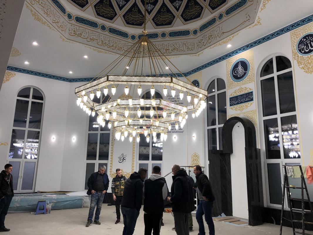 200 lük 8’gen yıldız model led’li cami avizesi